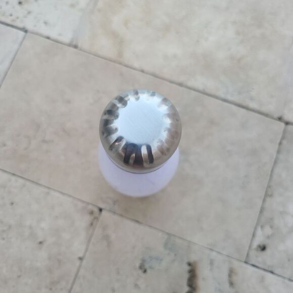 Bridal water bottle, gold and white - Picture 3 of 5